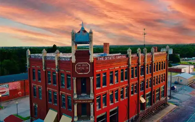 Oklahoma Frontier Drugstore Museum & Apothecary Garden