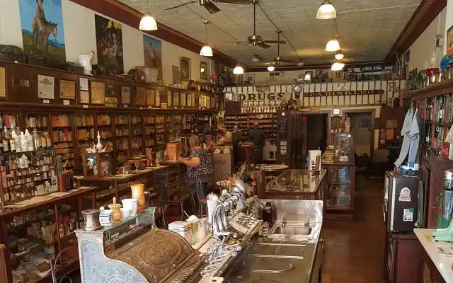 Oklahoma Territorial Museum and Carnegie Library